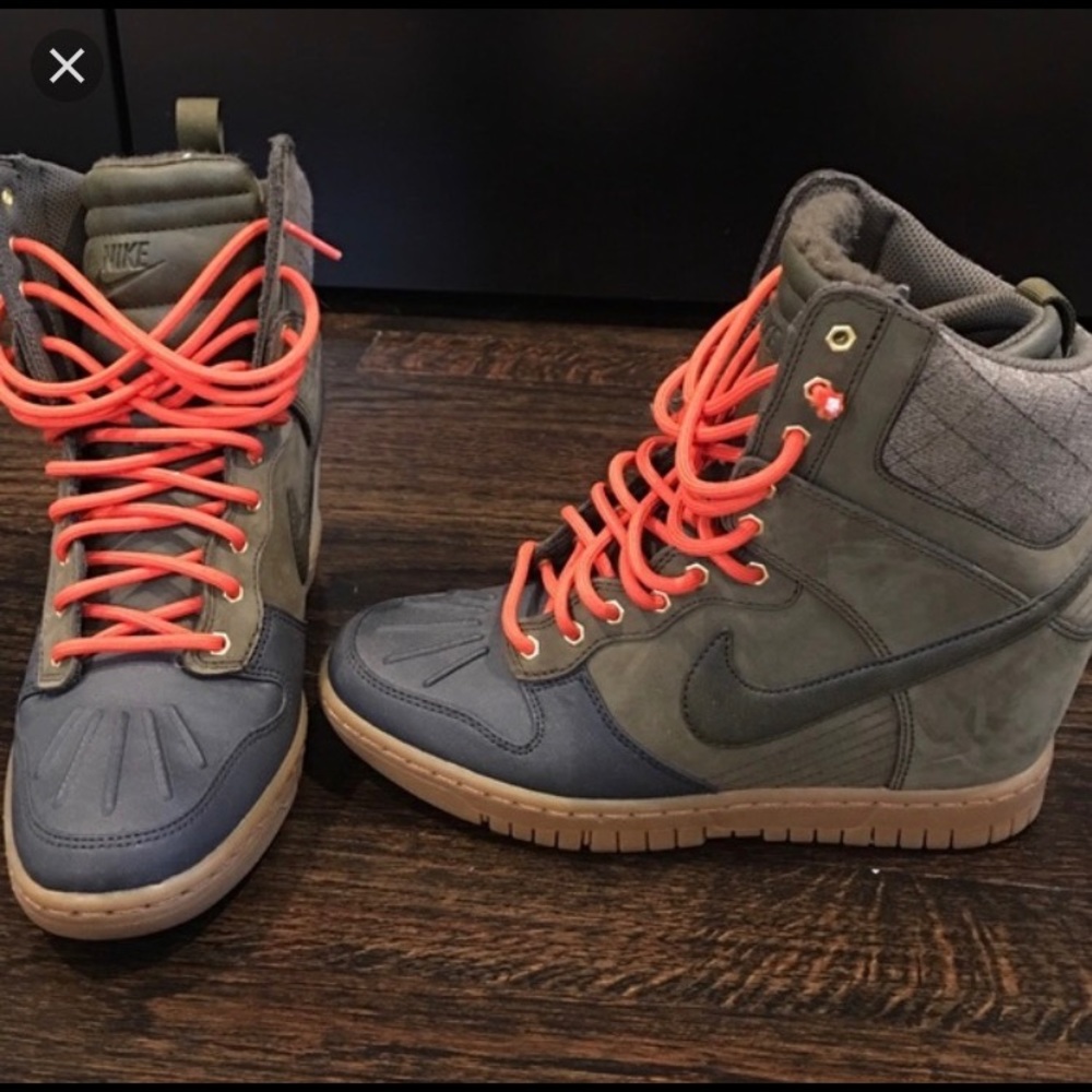 Nike wedge winter sneaker